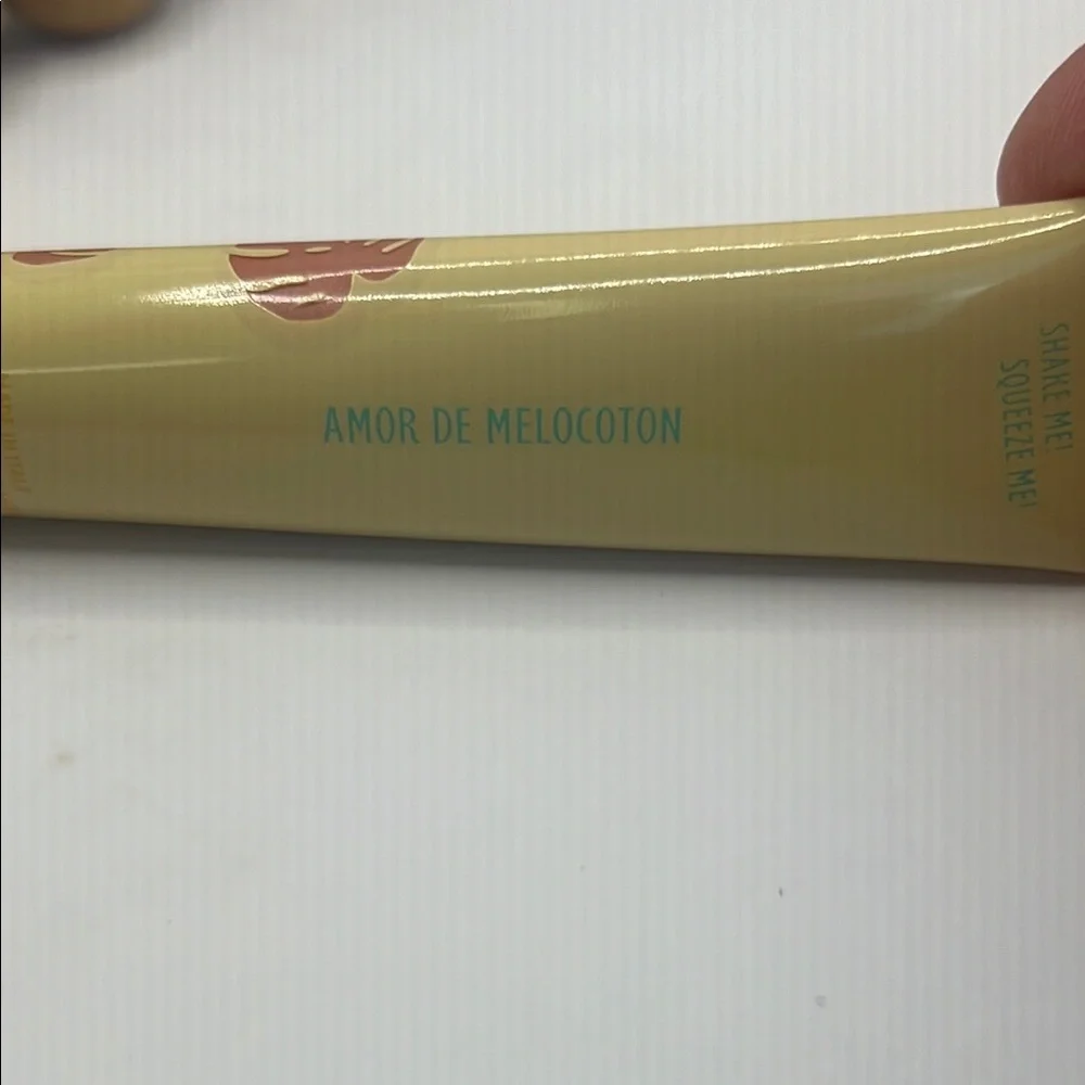Alamar Cosmetics Liquid Blush-Peach shade (Amor de Melocoton)